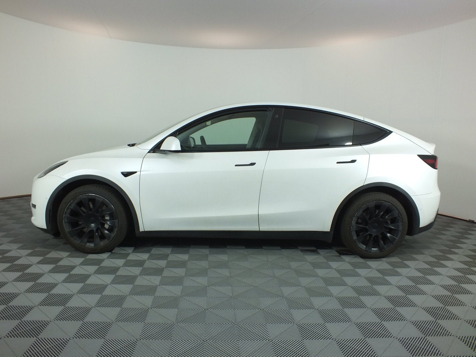 2021 Tesla Model Y Long Range AWD *WELL MAINTAINED!*