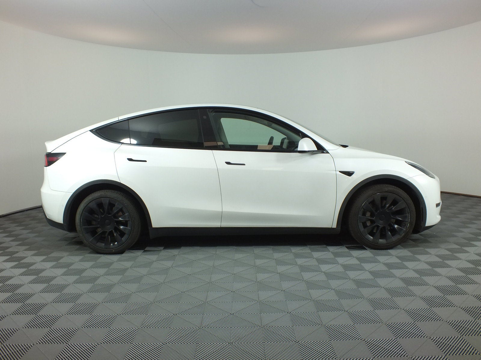 2021 Tesla Model Y Long Range AWD *WELL MAINTAINED!*