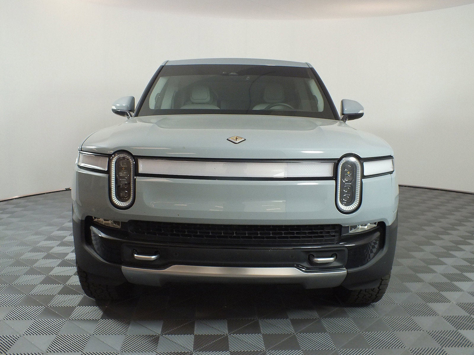 2022 Rivian R1T Adventure Package AWD *CLEAN CARFAX!*