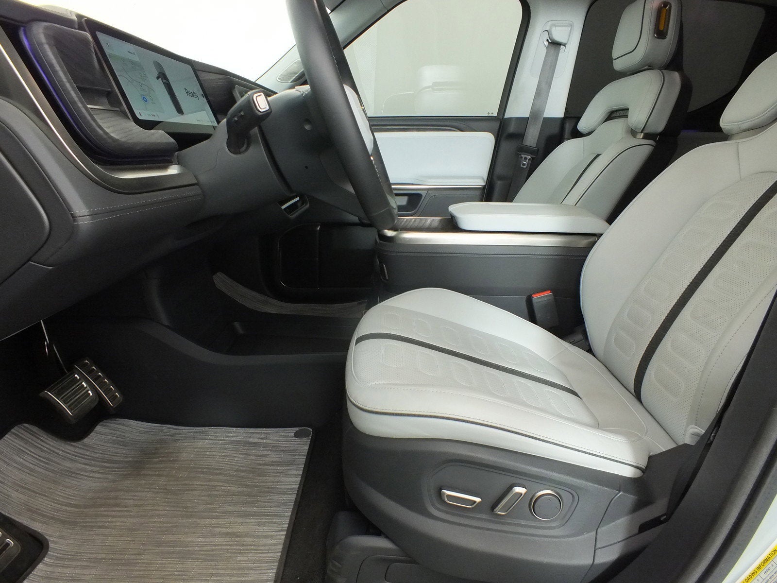 2022 Rivian R1T Adventure Package AWD *CLEAN CARFAX!*