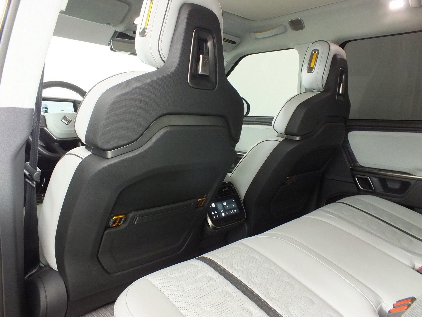 2022 Rivian R1T Adventure Package AWD *CLEAN CARFAX!*