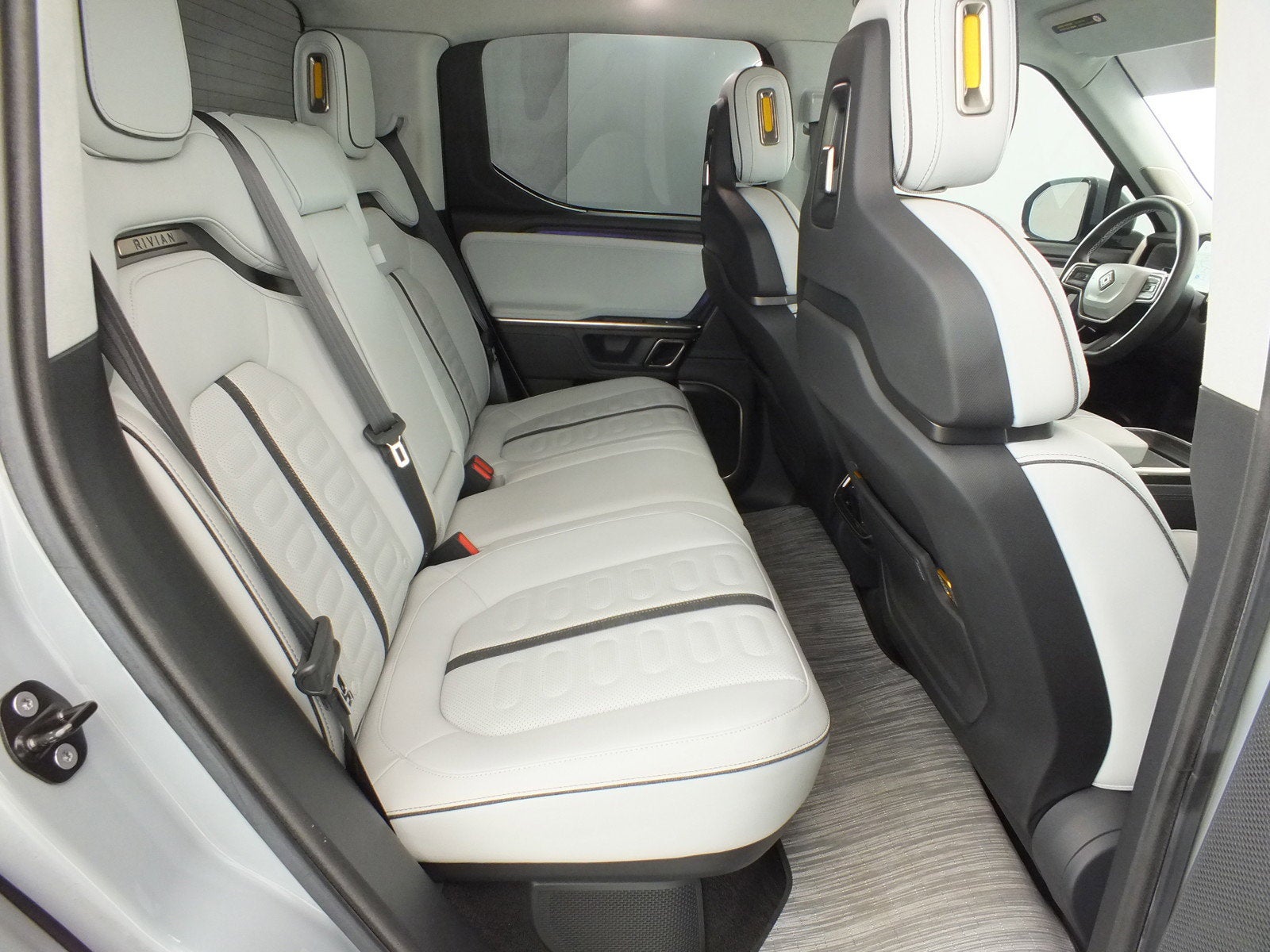 2022 Rivian R1T Adventure Package AWD *CLEAN CARFAX!*