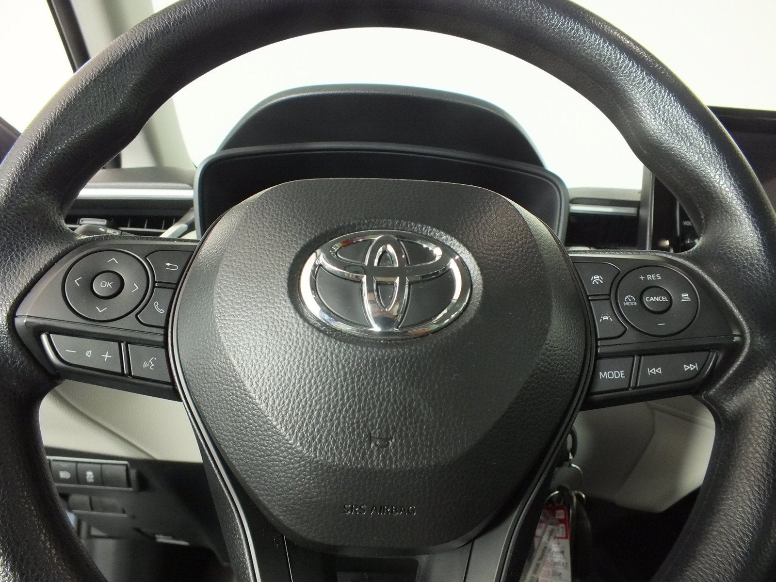 2026 Toyota Corolla Cross L *1-OWNER! LOW MILES!*
