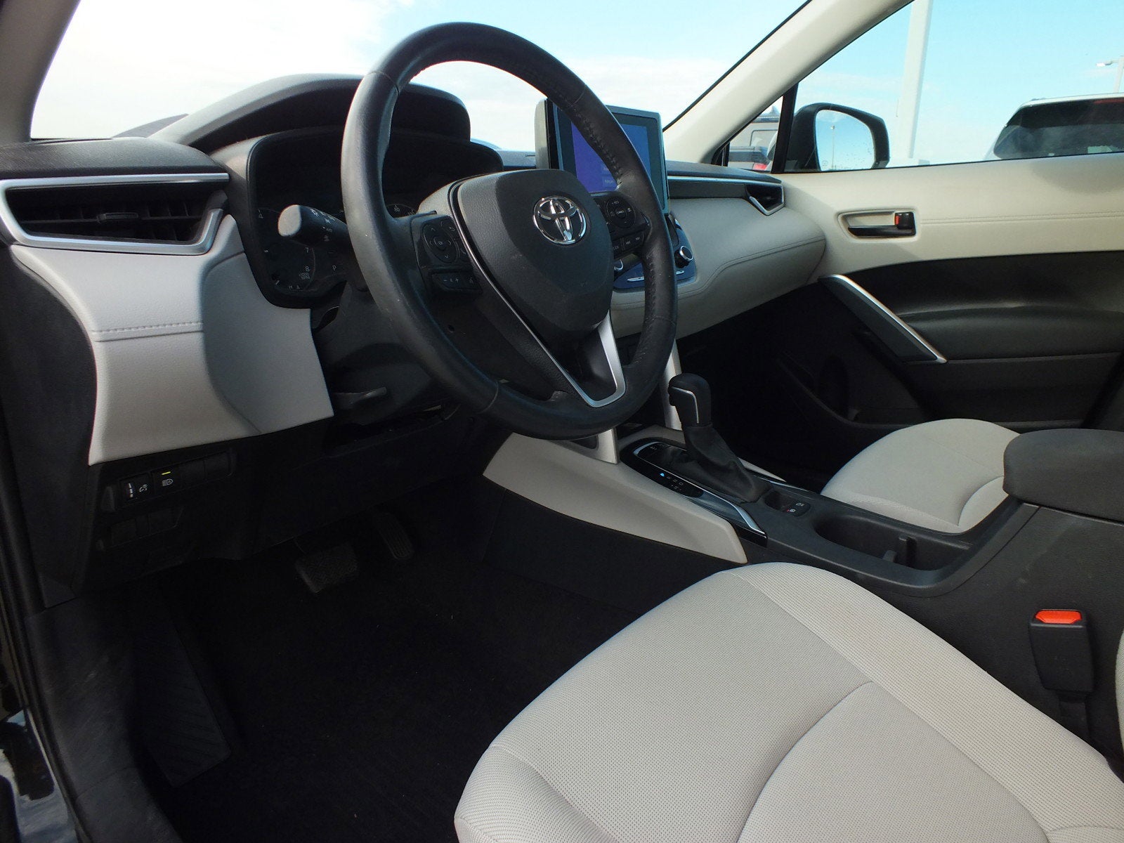 2023 Toyota Corolla Cross LE FWD *1 0WNER, CLEAN CARFAX!*