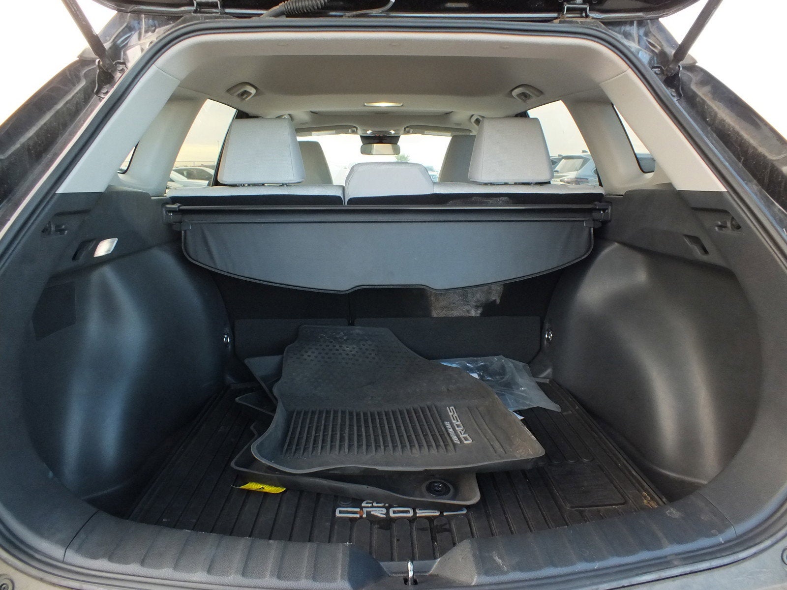 2023 Toyota Corolla Cross LE FWD *1 0WNER, CLEAN CARFAX!*