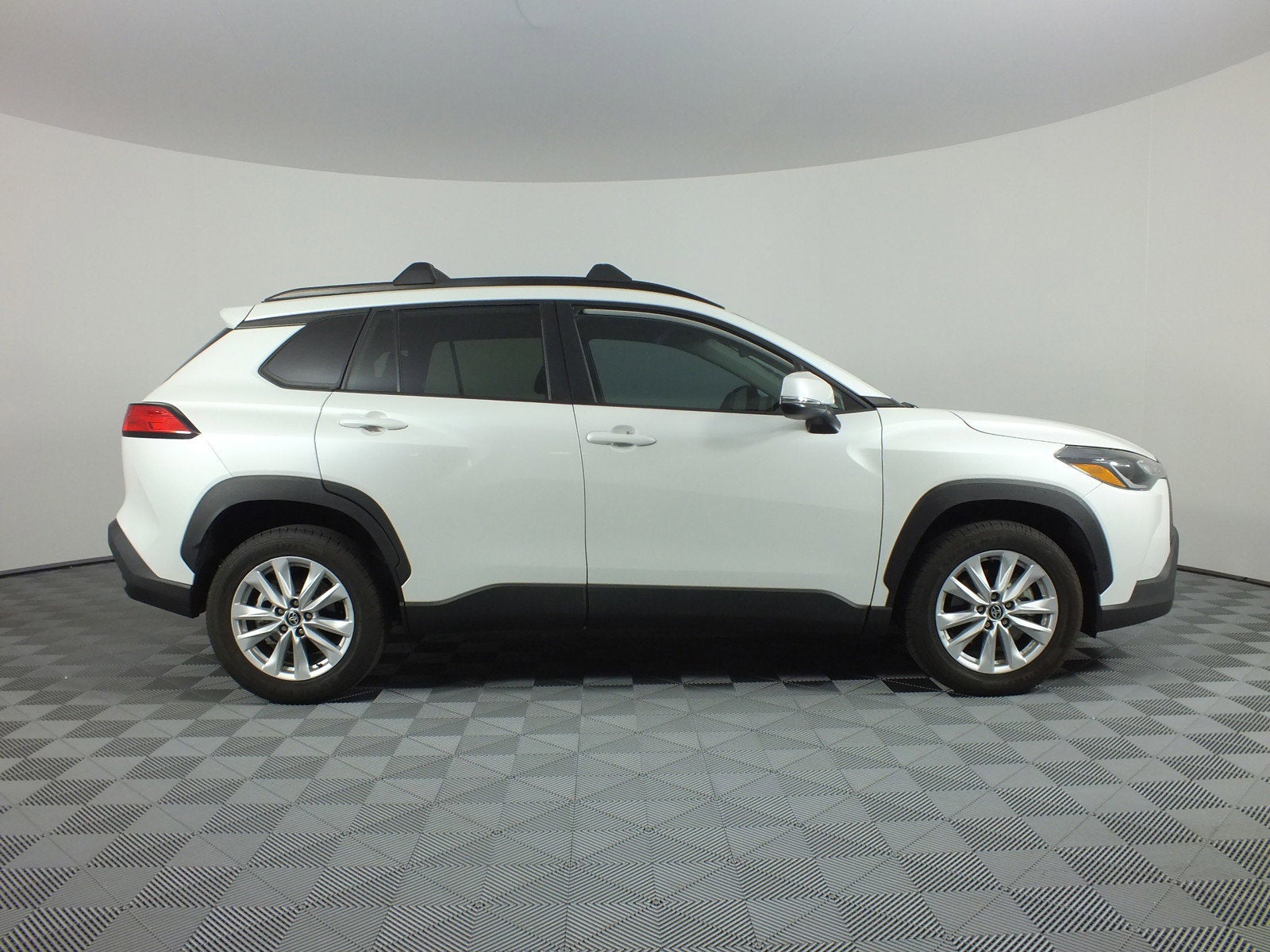 2024 Toyota Corolla Cross LE *1-OWNER*