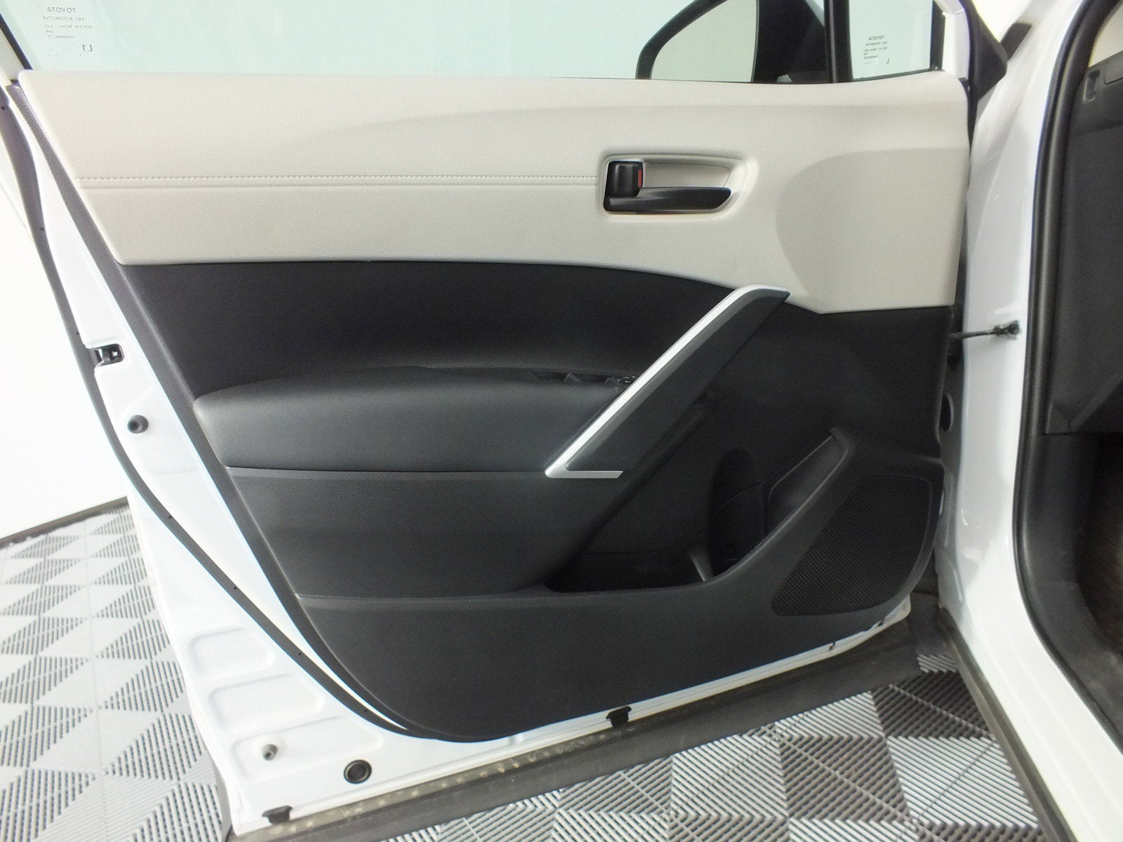 2023 Toyota Corolla Cross LE AWD *1-OWNER*
