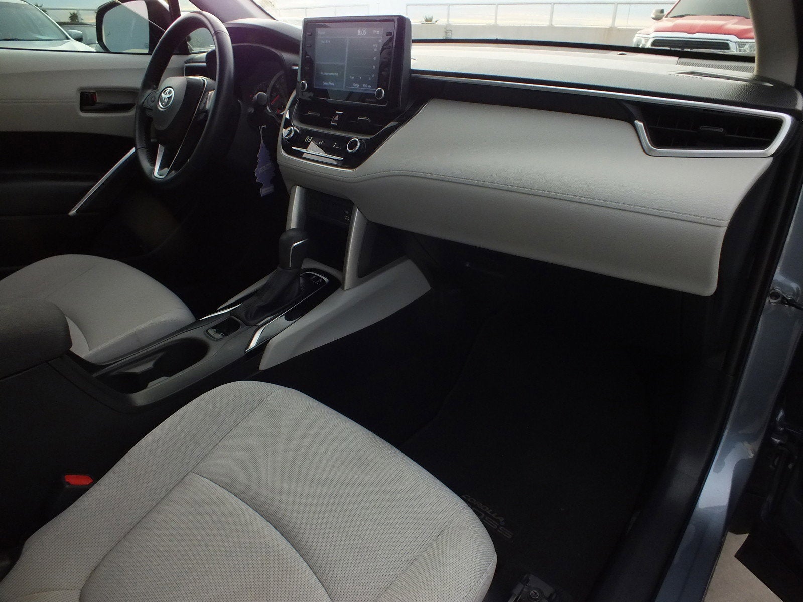 2022 Toyota Corolla Cross LE FWD *ROOMY!*