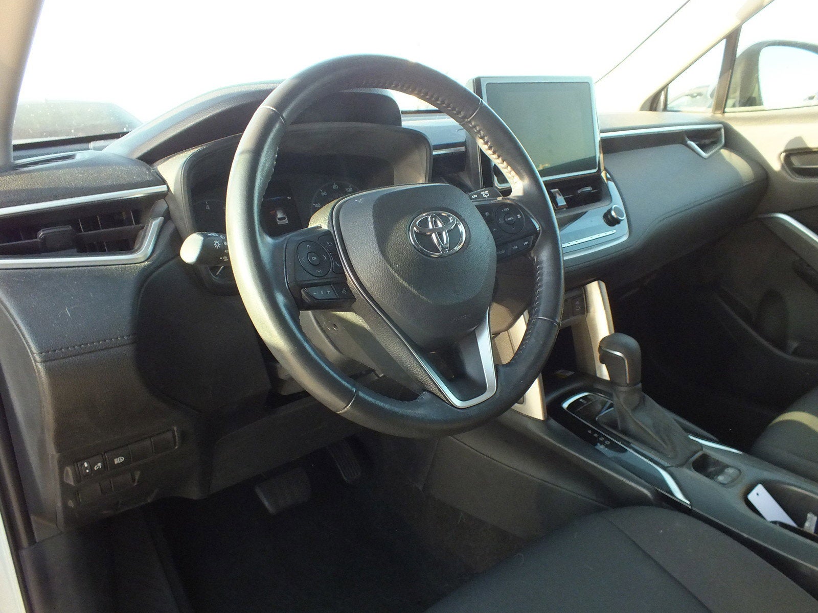 2023 Toyota Corolla Cross LE AWD *LOW MILES! CLEAN CARFAX*