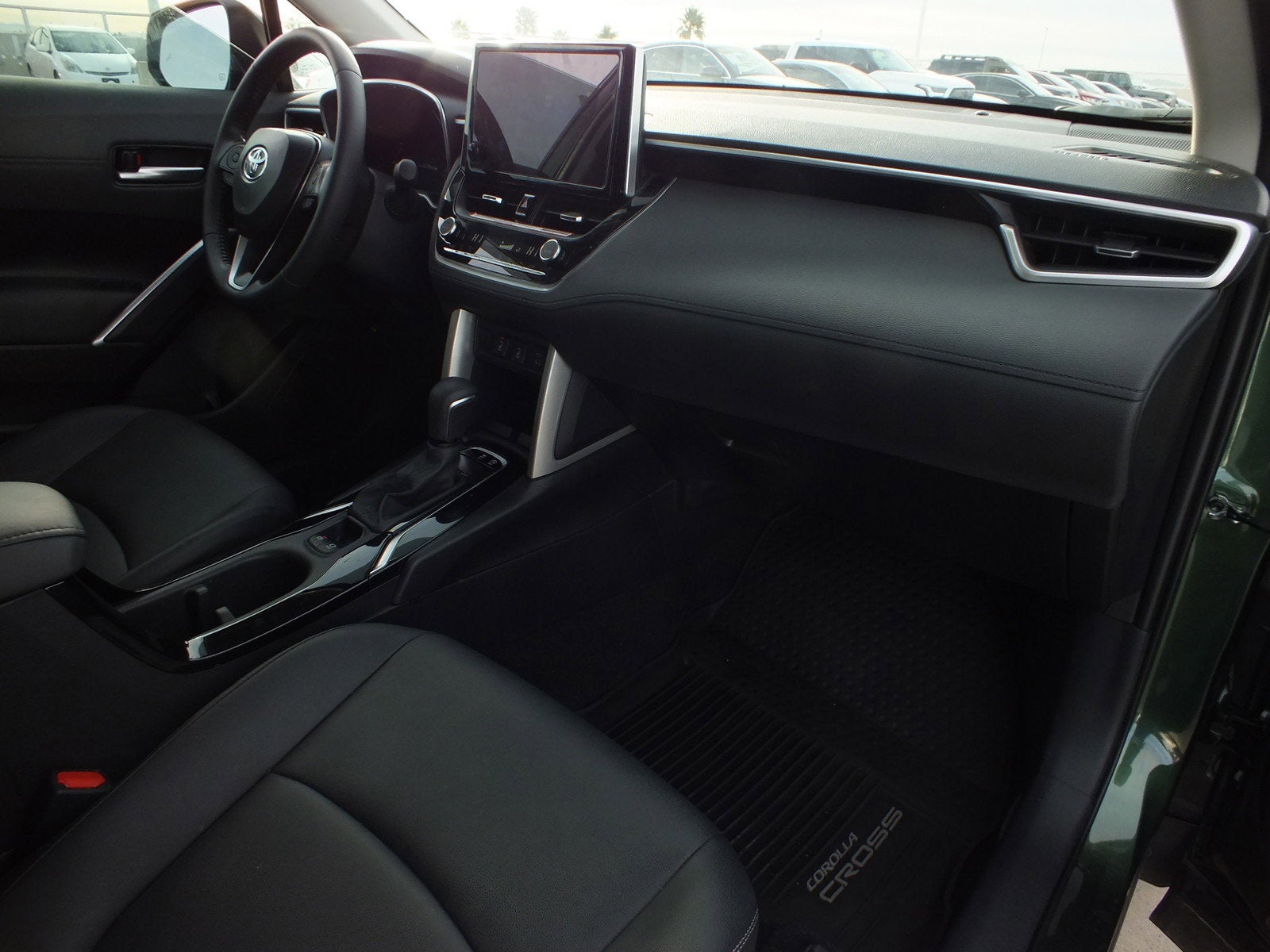 2024 Toyota Corolla Cross XLE FWD *1 OWNER, CLEAN CARFAX!*