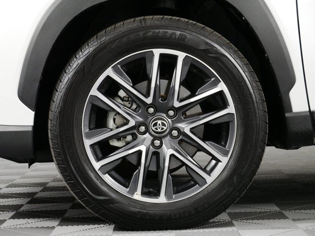 2026 Toyota Corolla Cross XLE *1-OWNER! UNDER 10K MILES*
