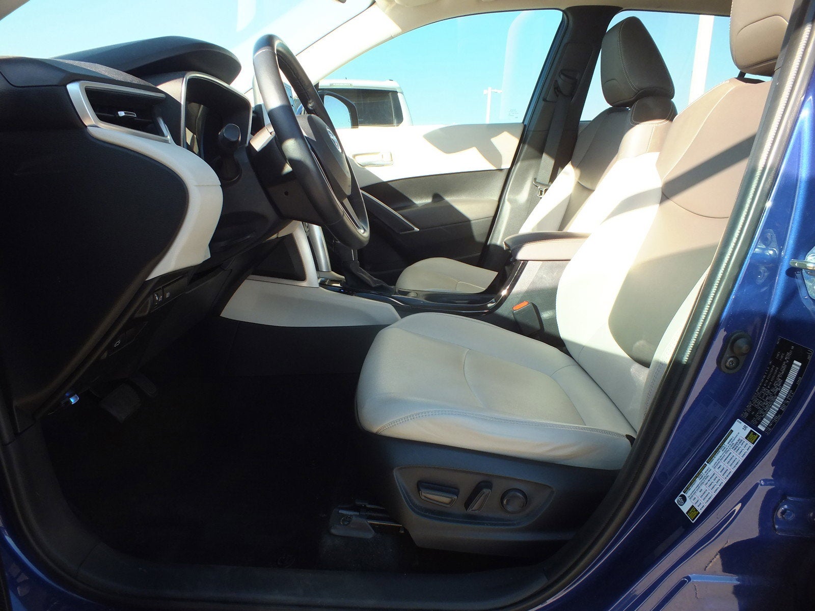 2022 Toyota Corolla Cross XLE AWD *1-OWNER*