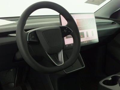 2026 Tesla Model Y *1-OWNER! LIKE NEW!*