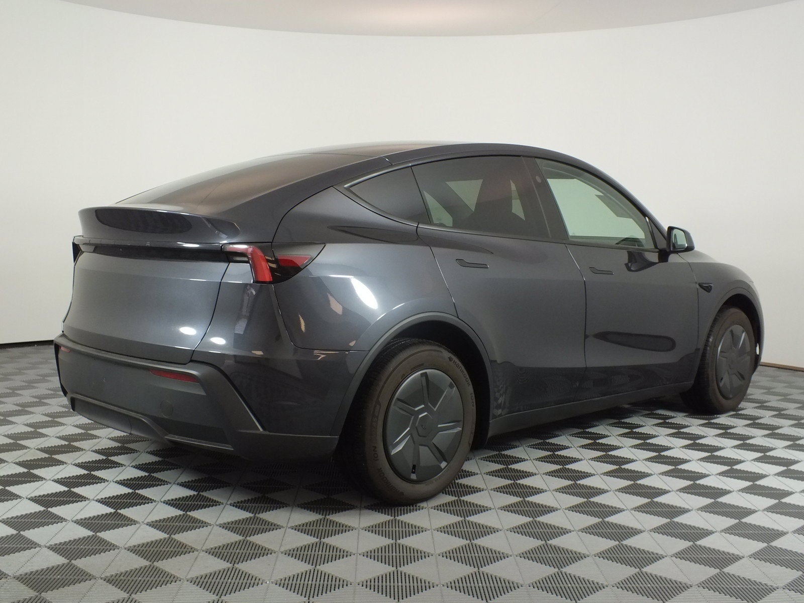 2026 Tesla Model Y *1-OWNER! LIKE NEW!*