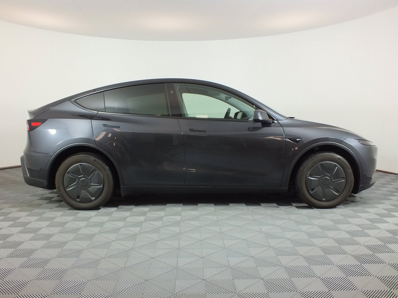 2026 Tesla Model Y *1-OWNER! LIKE NEW!*