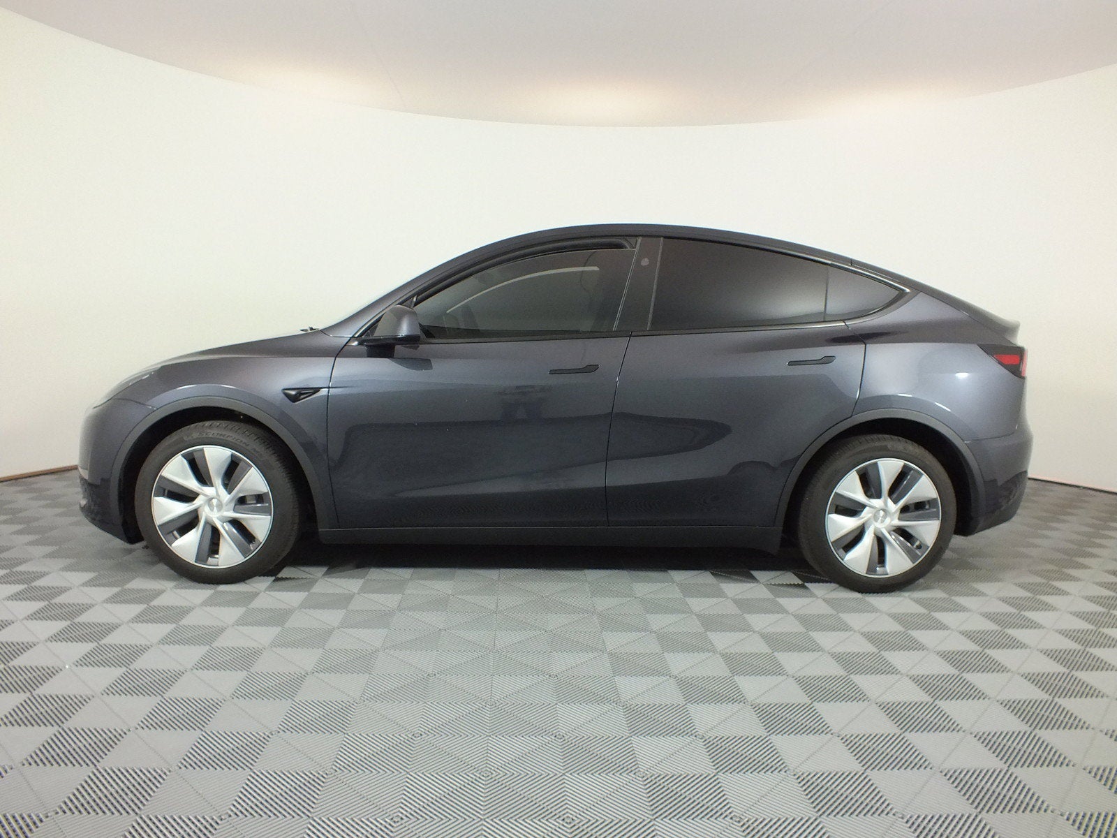 2024 Tesla Model Y Long Range AWD *1-OWNER!*