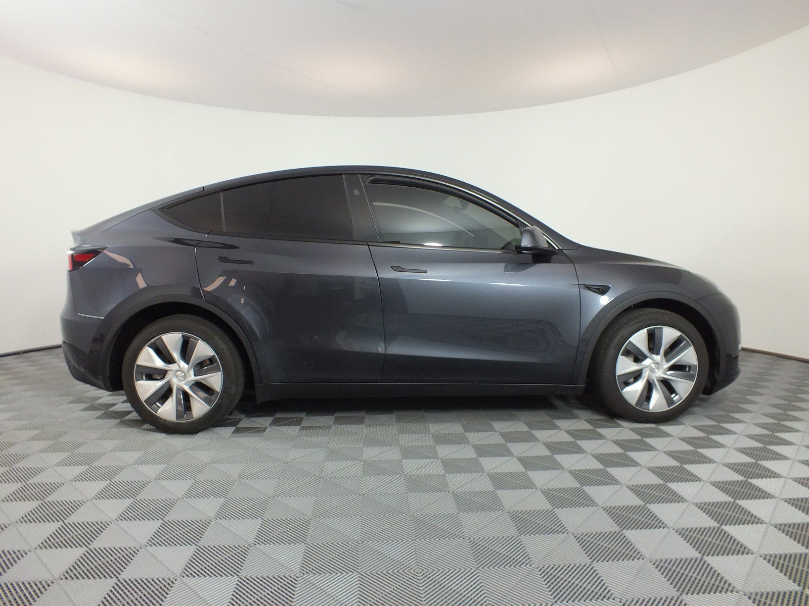 2024 Tesla Model Y Long Range AWD *1-OWNER!*