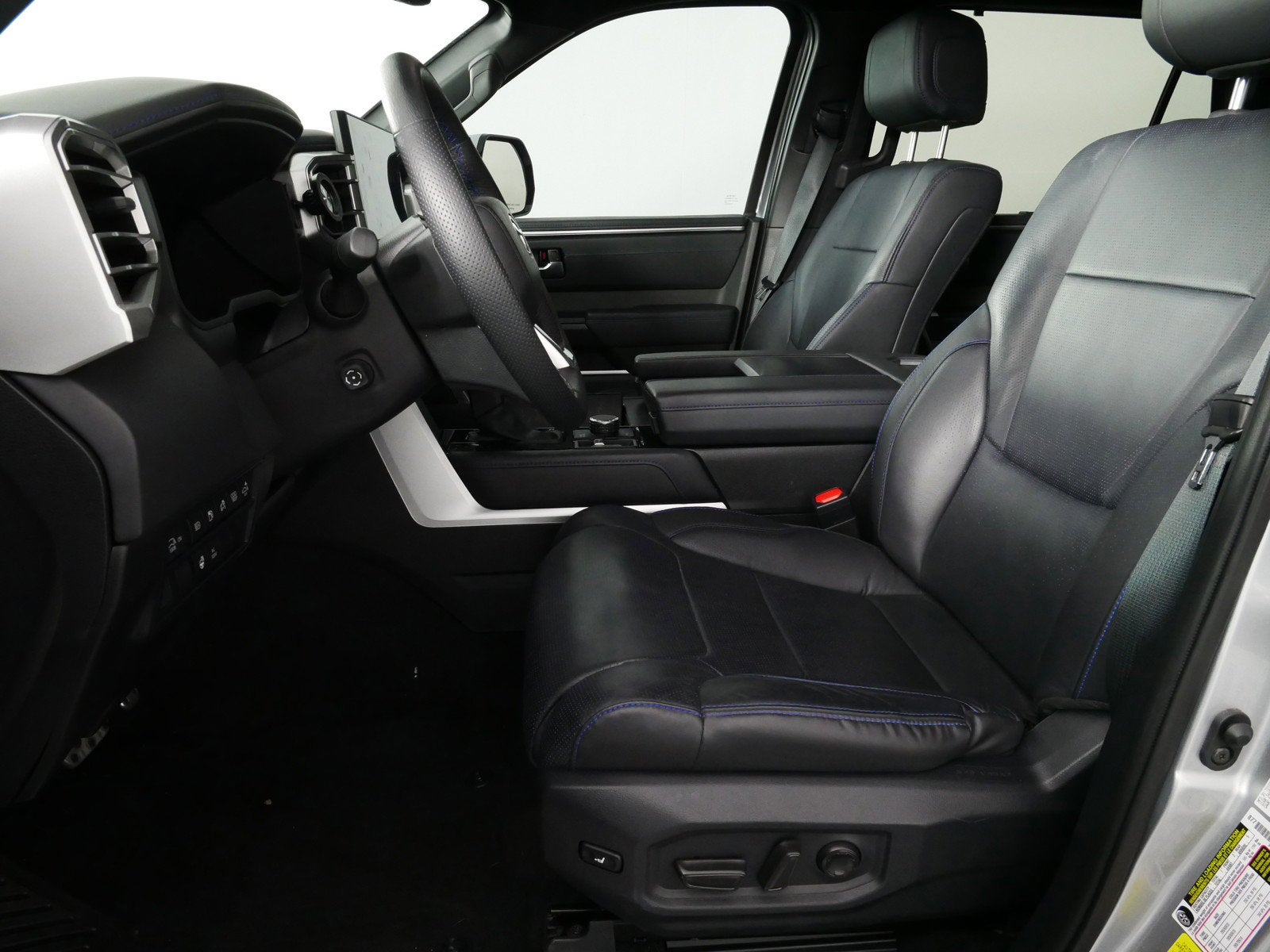 2025 Toyota Sequoia Platinum 4WD *1 OWNER, CLEAN CARFAX!*