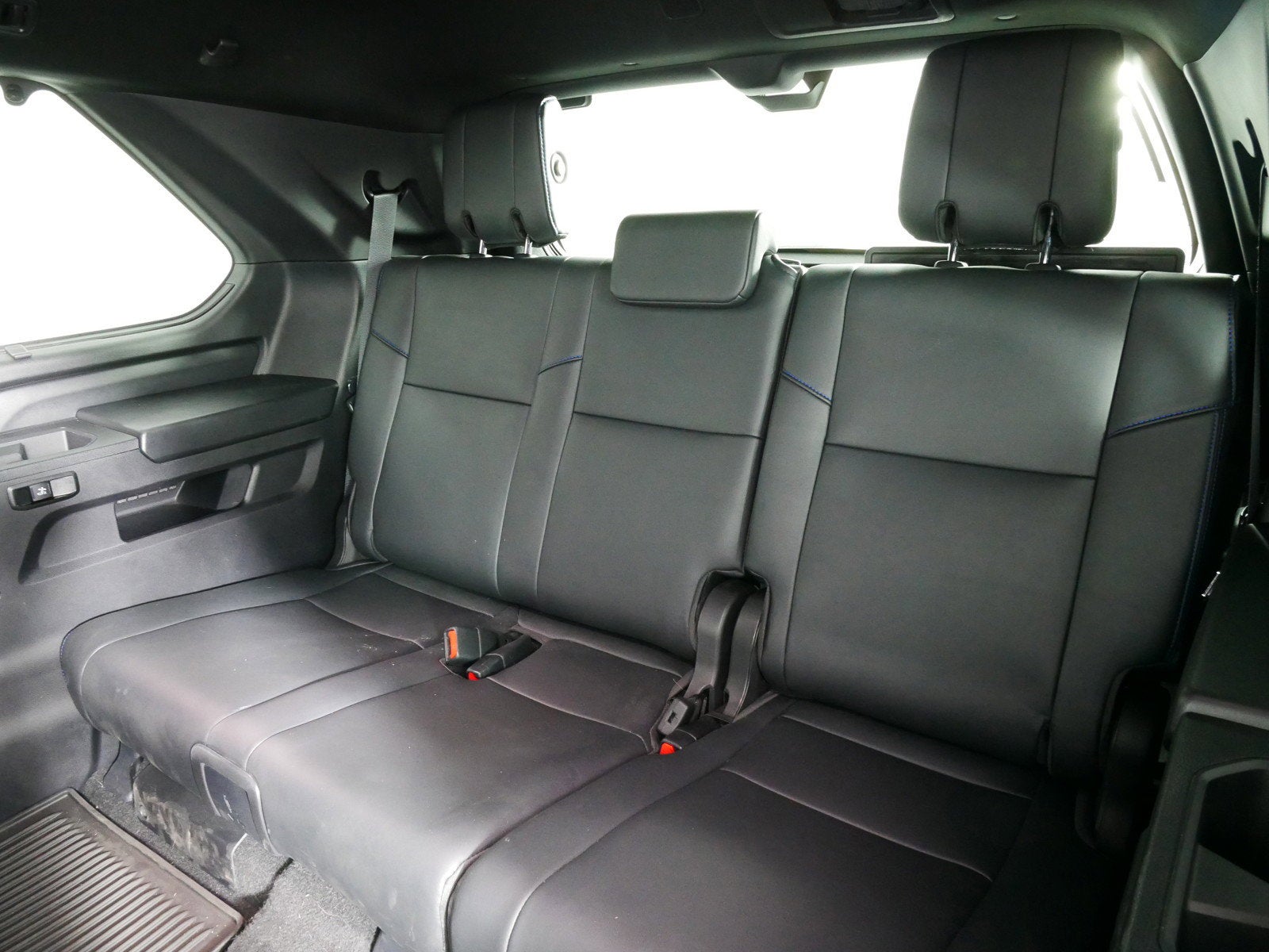2025 Toyota Sequoia Platinum 4WD *1 OWNER, CLEAN CARFAX!*