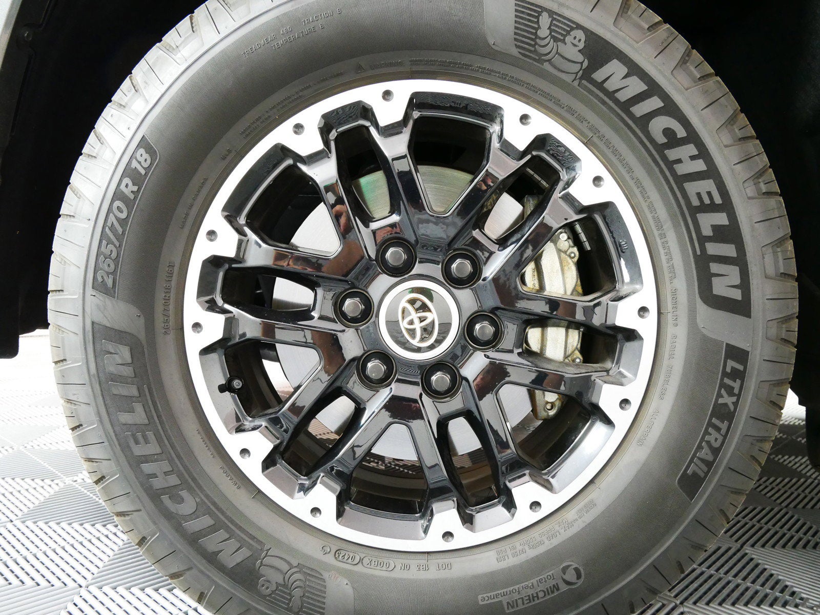 2023 Toyota Sequoia Limited Hybrid 4WD *1-OWNER! TRD OFF-RD PKG*