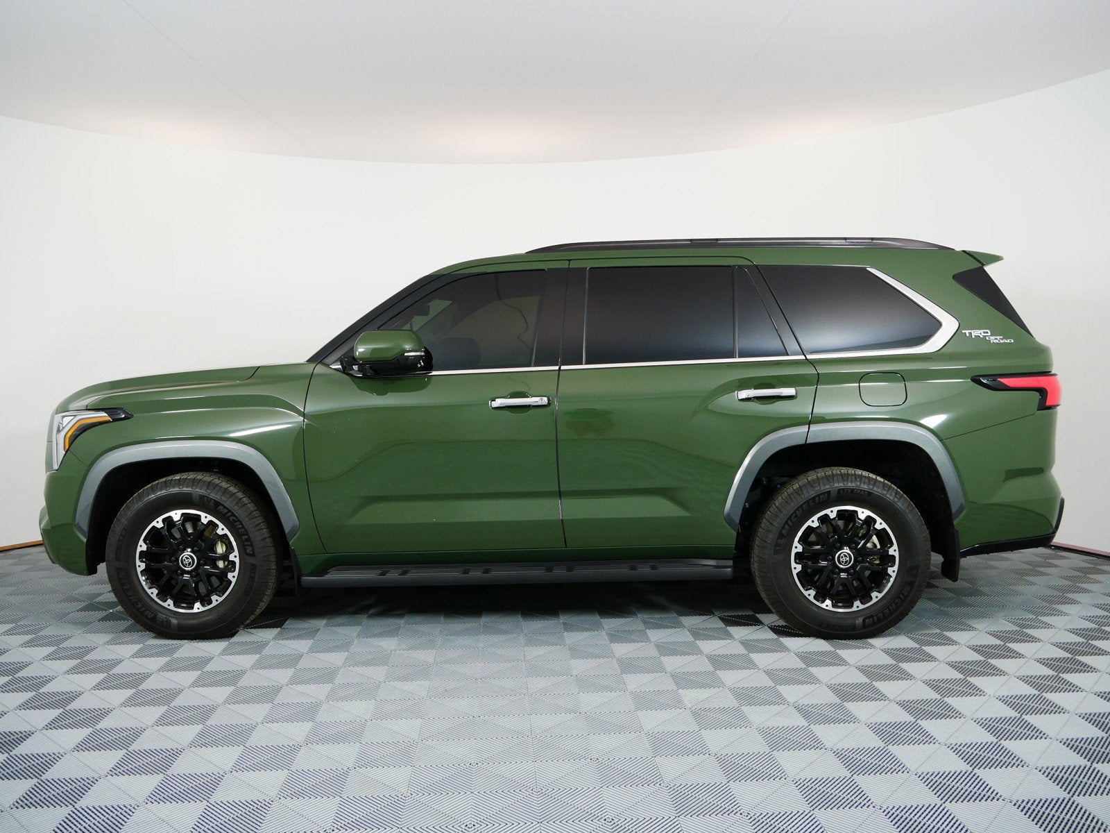 2023 Toyota Sequoia Limited Hybrid 4WD *1-OWNER! TRD OFF-RD PKG*