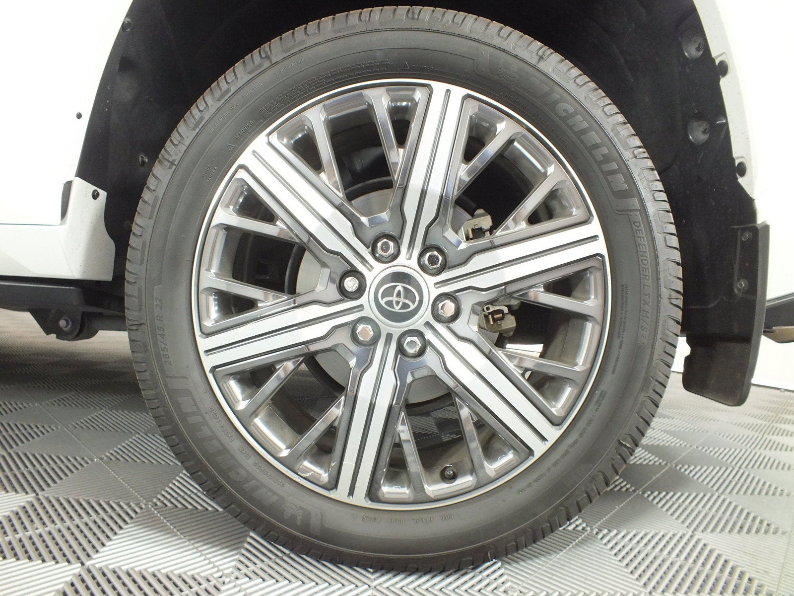 2023 Toyota Sequoia Capstone 4WD Hybrid *1-OWNER!*