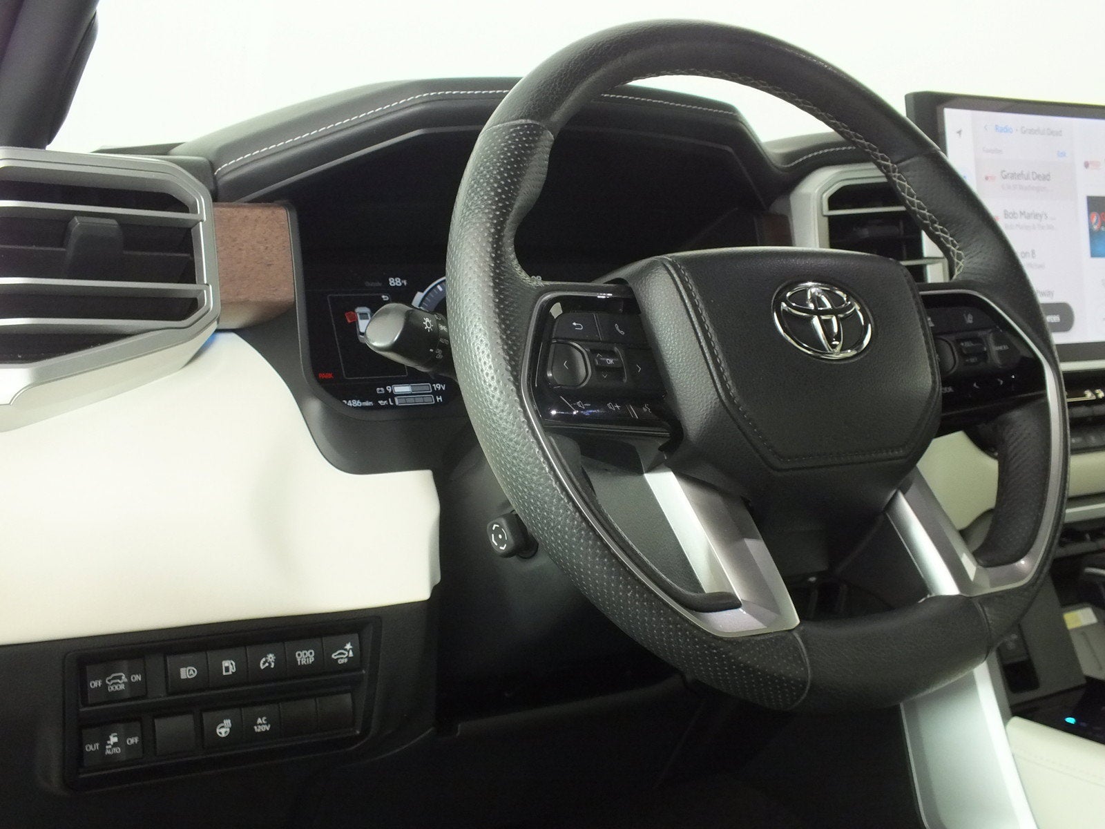 2023 Toyota Sequoia Capstone 4WD Hybrid *1-OWNER!*