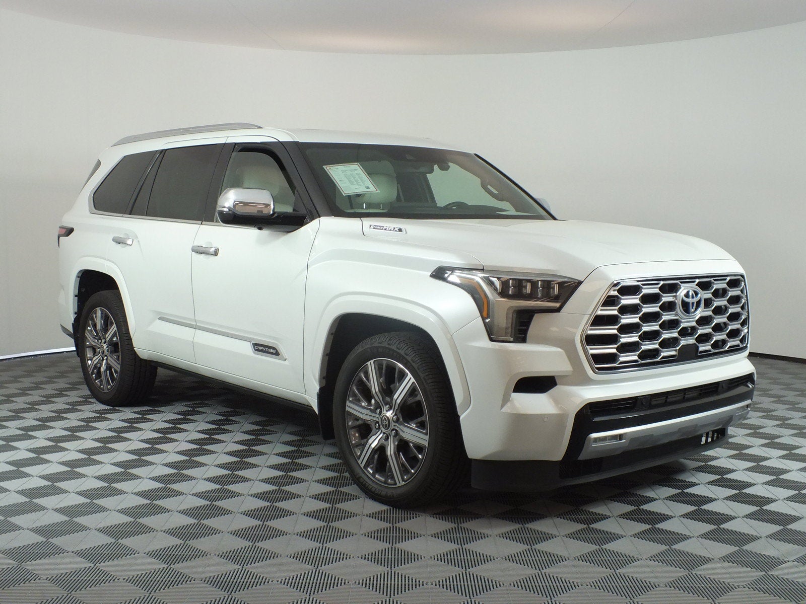 2023 Toyota Sequoia Capstone 4WD Hybrid *1-OWNER!*