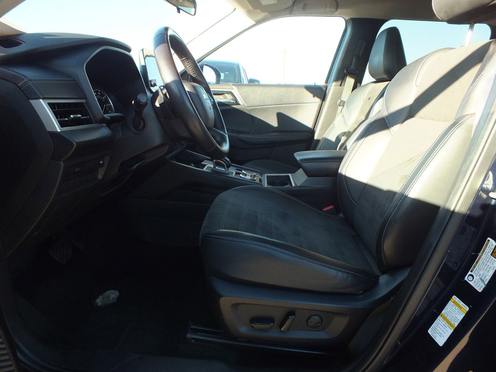 2024 Mitsubishi Outlander SE *1-OWNER*