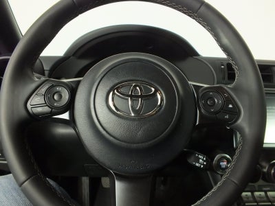 2025 Toyota GR86 Base *1-OWNER! LOW MILES!*