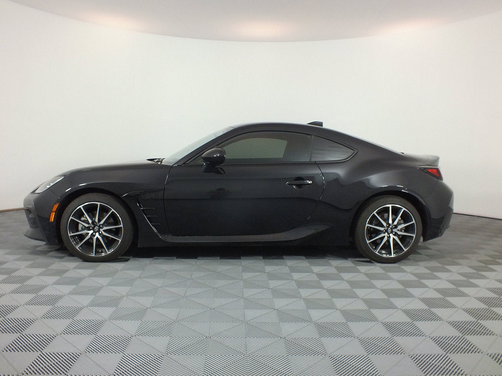 2025 Toyota GR86 Base *1-OWNER! LOW MILES!*