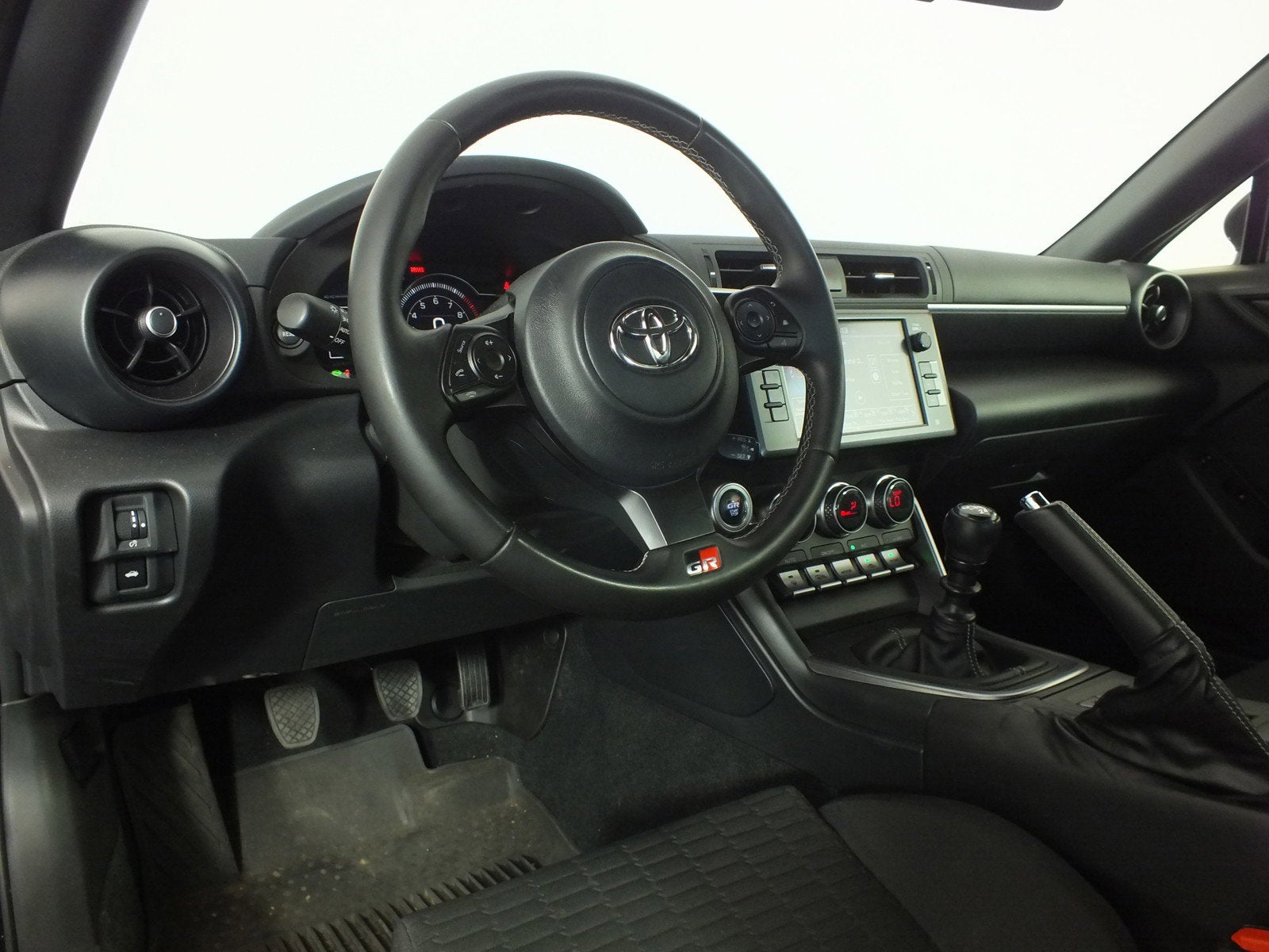 2024 Toyota GR86 Base *1-OWNER! LOW MILES!*