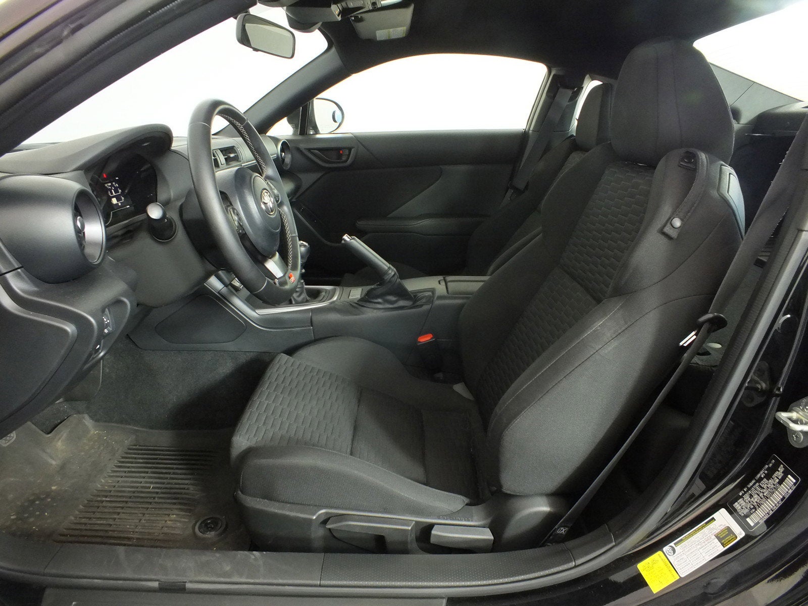 2024 Toyota GR86 Base *1-OWNER! LOW MILES!*