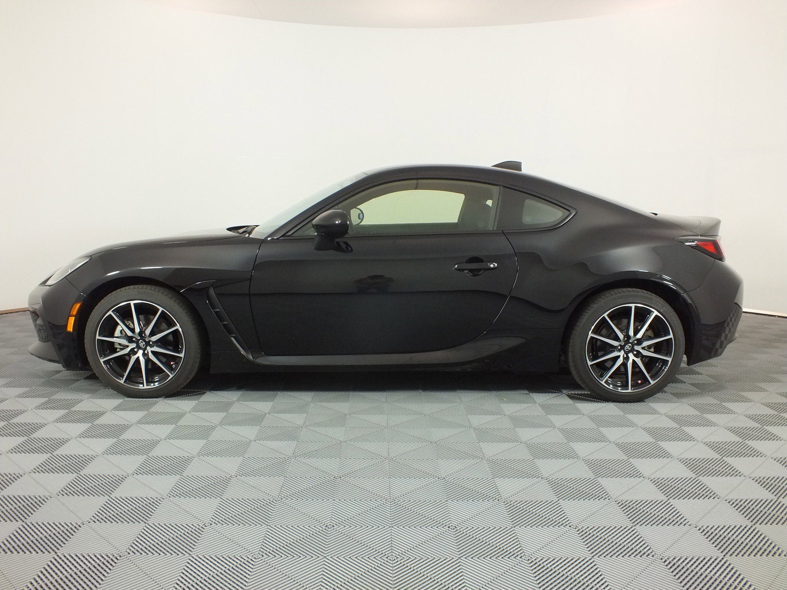 2024 Toyota GR86 Base *1-OWNER! LOW MILES!*