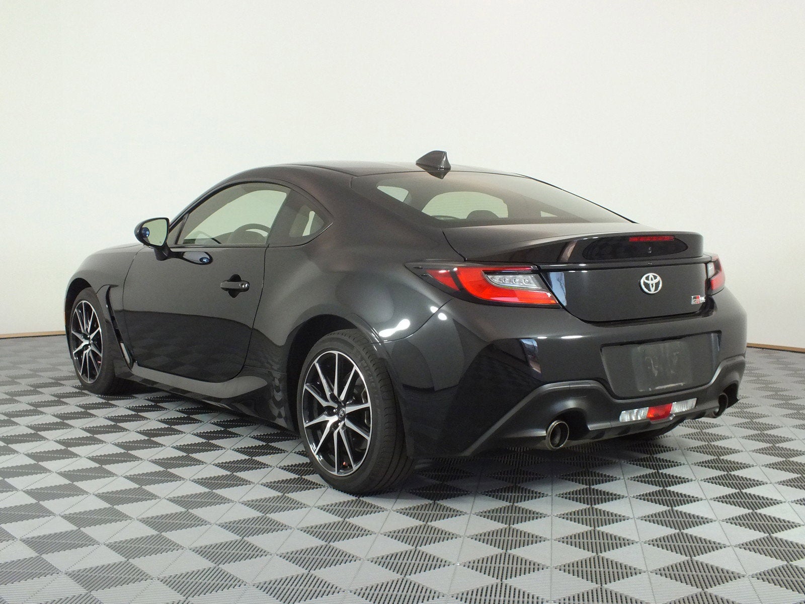 2024 Toyota GR86 Base *1-OWNER! LOW MILES!*