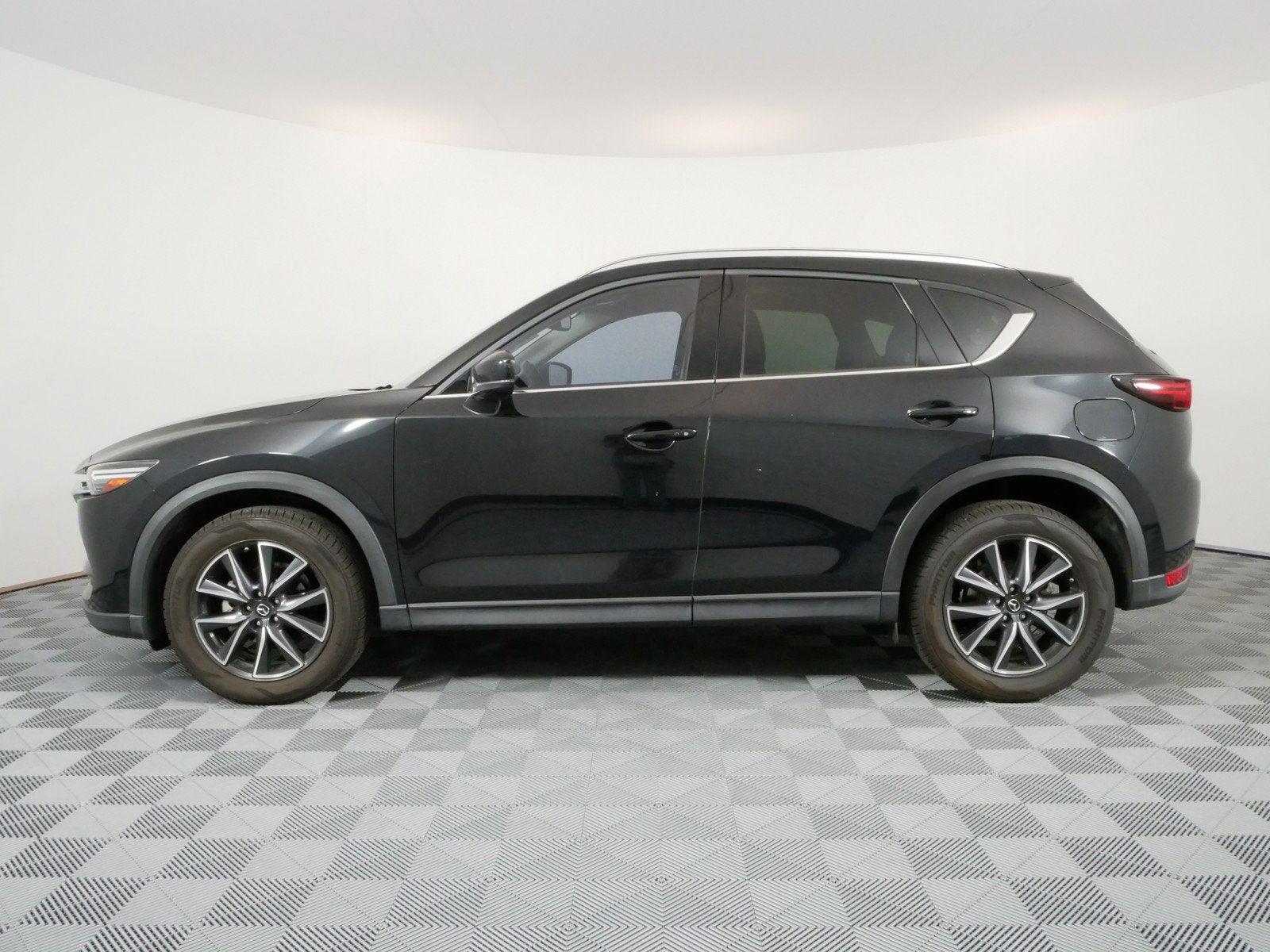 2017 Mazda Mazda CX-5 Grand Touring *WELL MAINTAINED!*