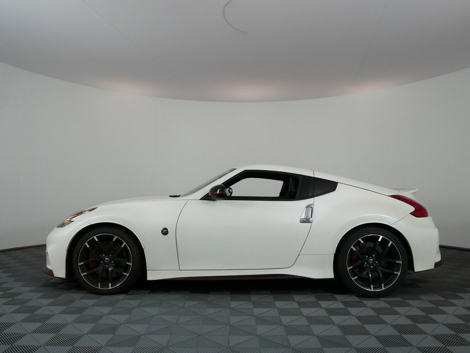 2017 Nissan 370Z NISMO *6-SPEED MANUAL!*