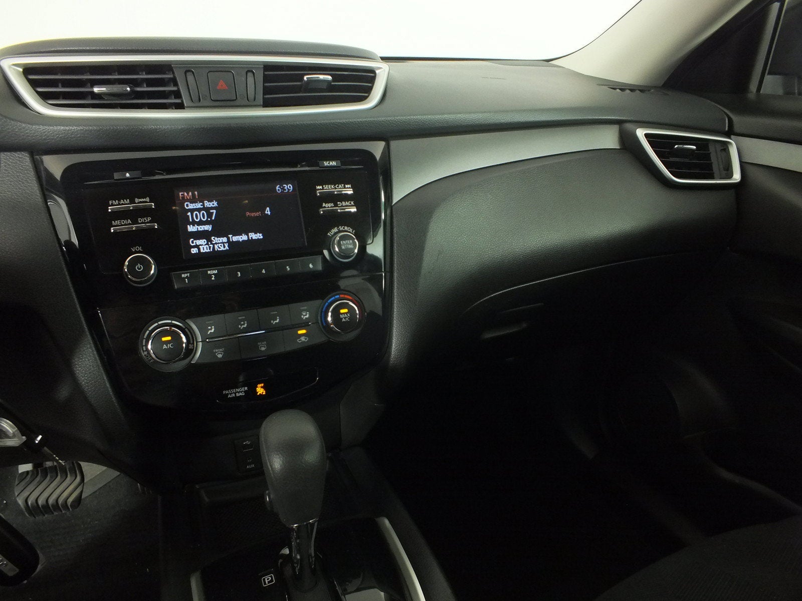 2016 Nissan Rogue S *CLEAN CARFAX!*