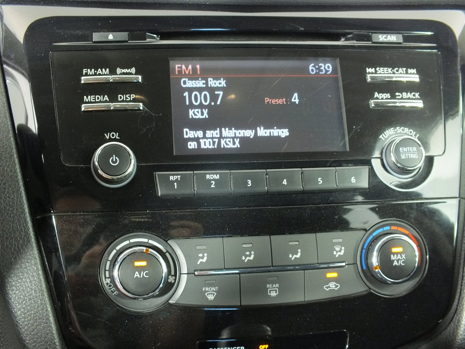 2016 Nissan Rogue S *CLEAN CARFAX!*