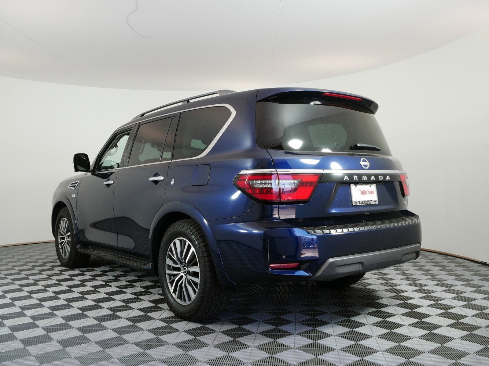 2022 Nissan Armada SL *PLENTY OF ROOM!*