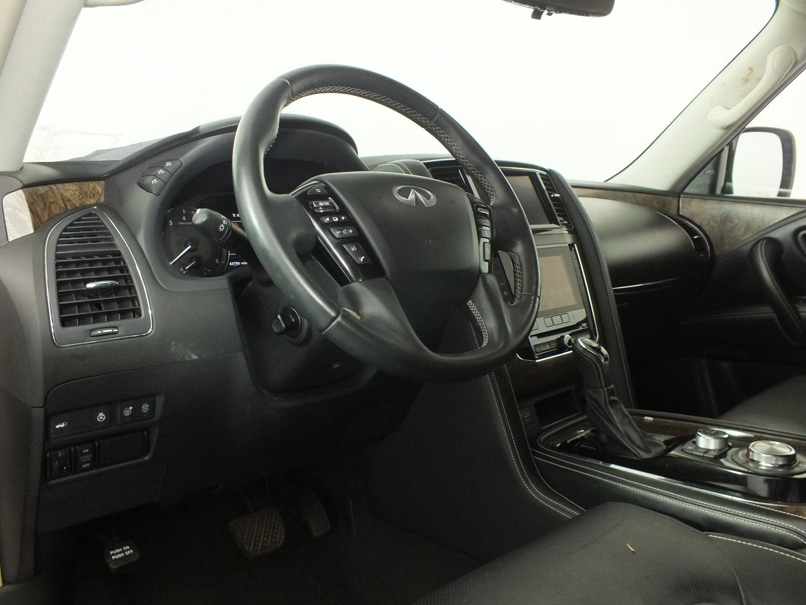 2021 INFINITI QX80 Premium Select AWD *ROOMY & LOOKS GREAT!*
