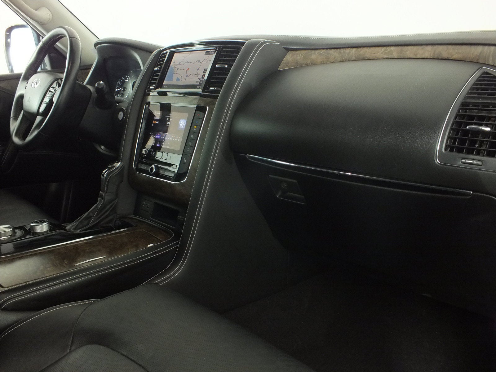 2021 INFINITI QX80 Premium Select AWD *ROOMY & LOOKS GREAT!*