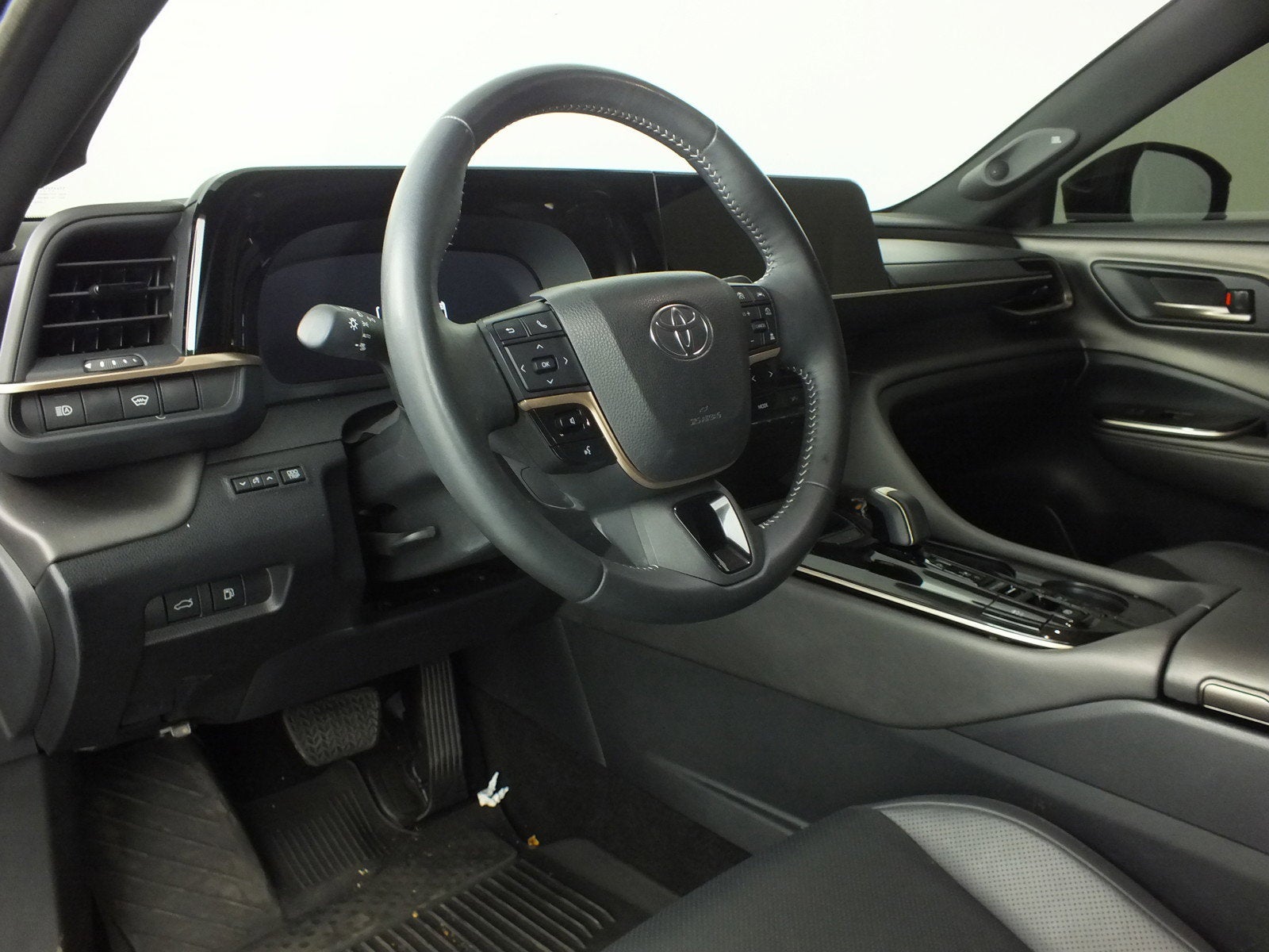 2025 Toyota Crown Nightshade AWD *1-OWNER!*