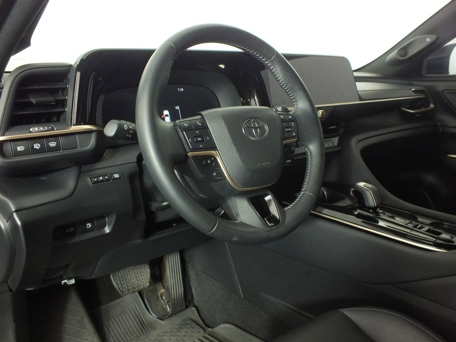 2025 Toyota Crown Signia Limited Hybrid AWD *1-OWNER*