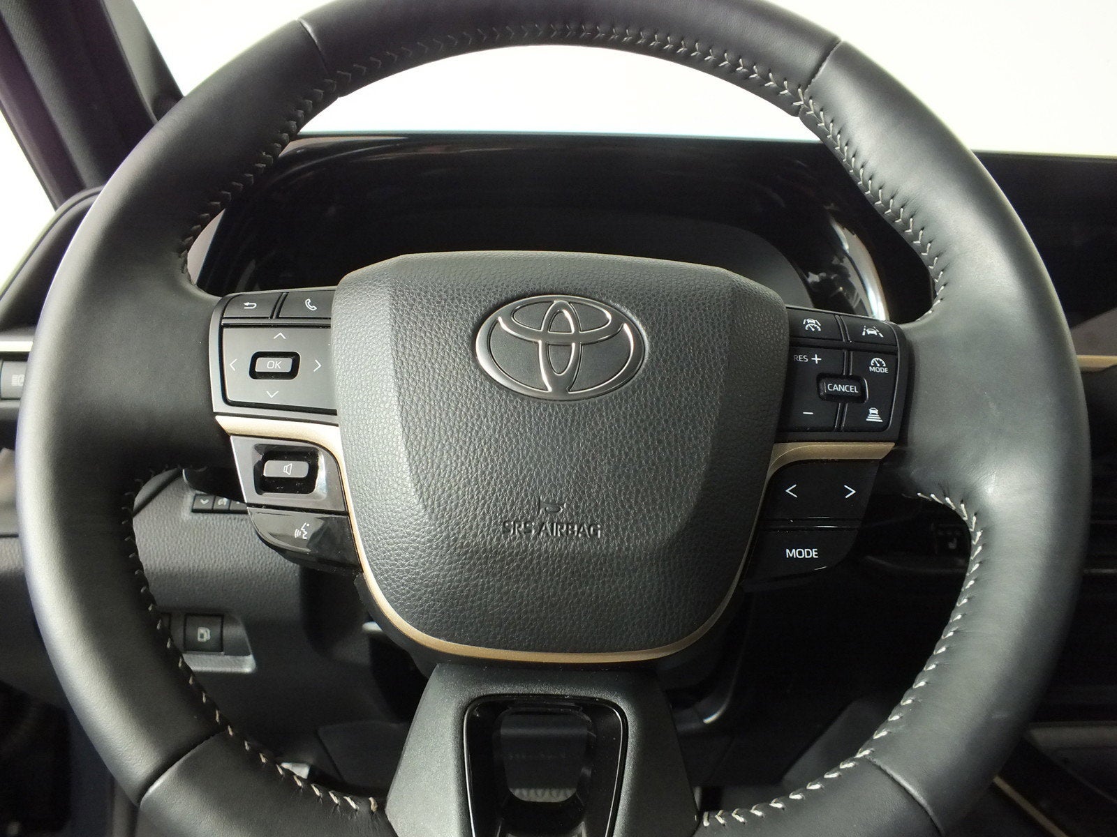 2025 Toyota Crown Signia Limited Hybrid AWD *1-OWNER*