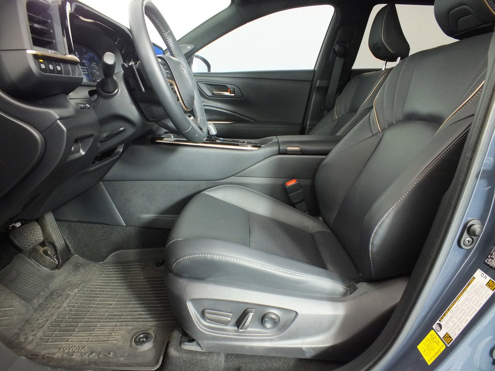 2025 Toyota Crown Signia Limited Hybrid AWD *1-OWNER*