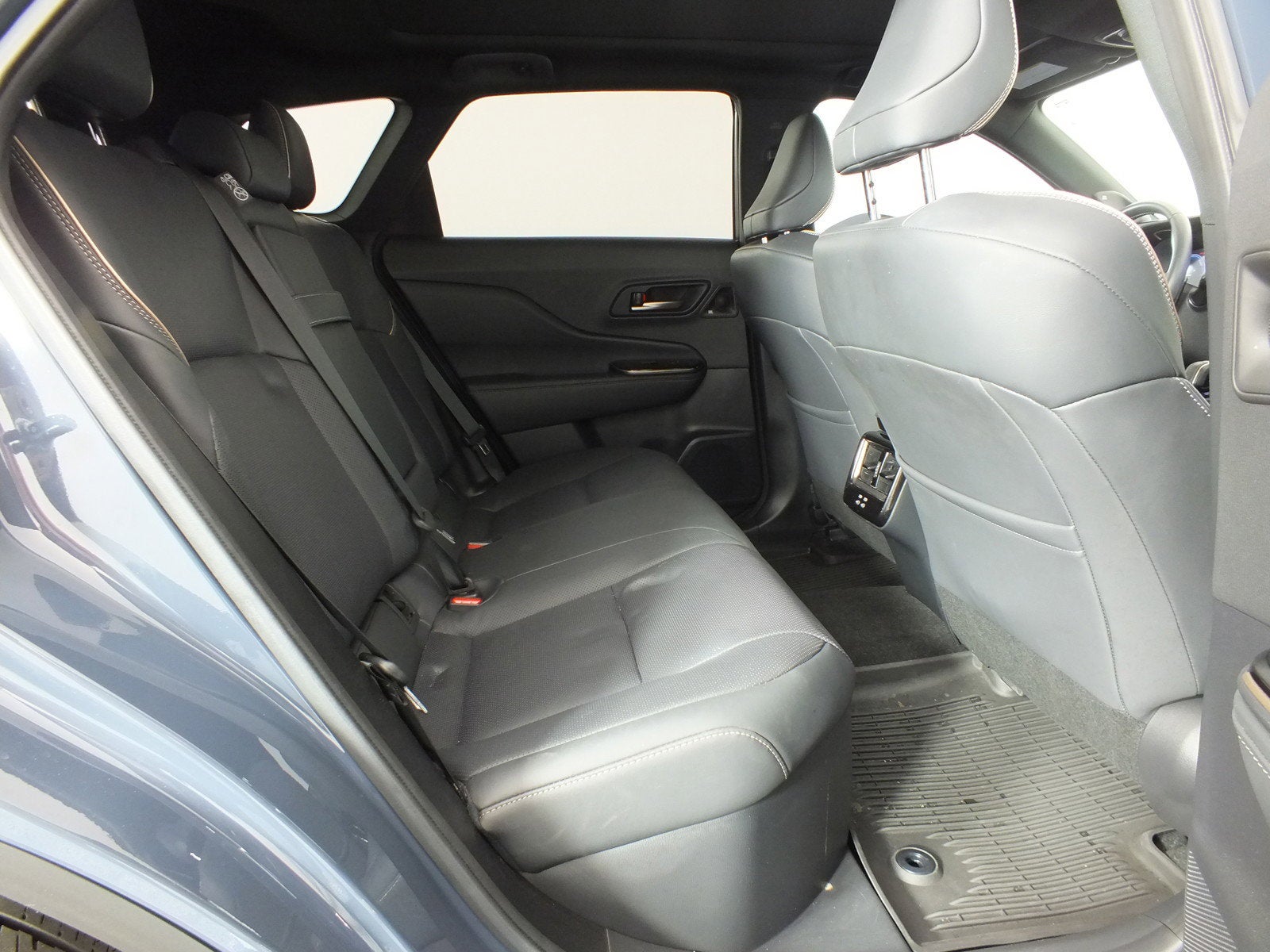 2025 Toyota Crown Signia Limited Hybrid AWD *1-OWNER*