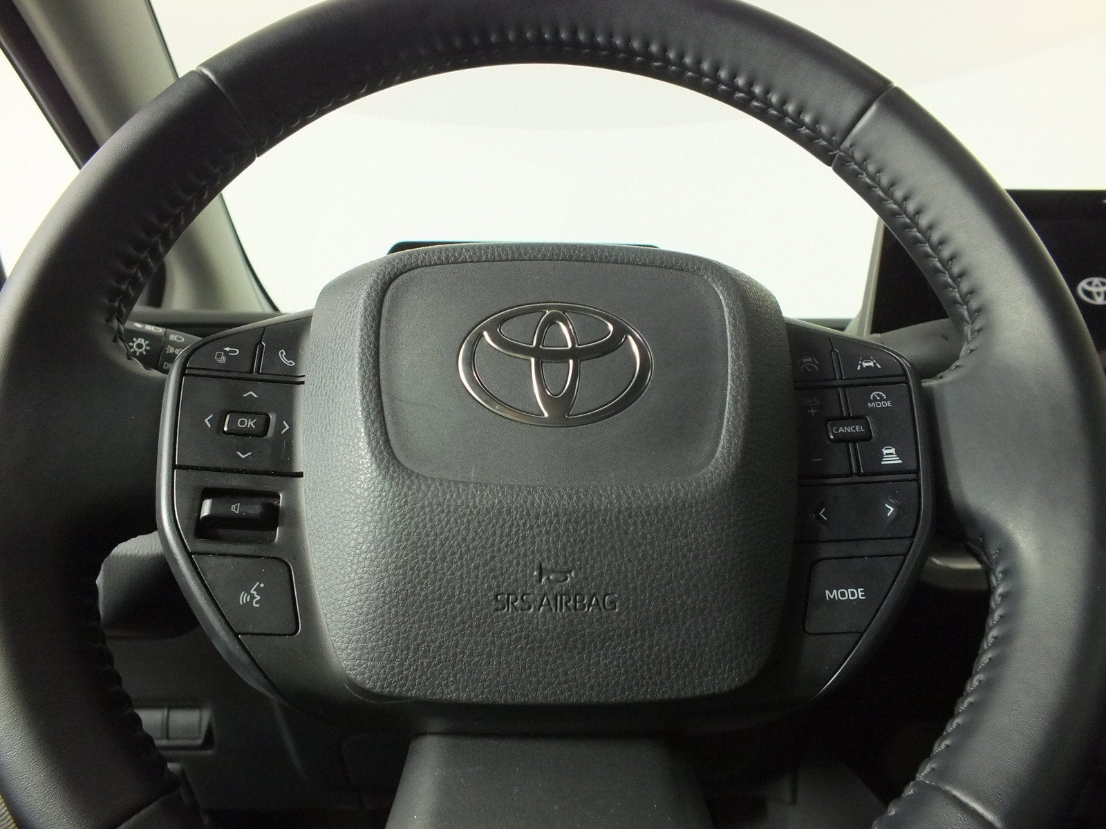 2023 Toyota Prius LE *CLEAN CARFAX*