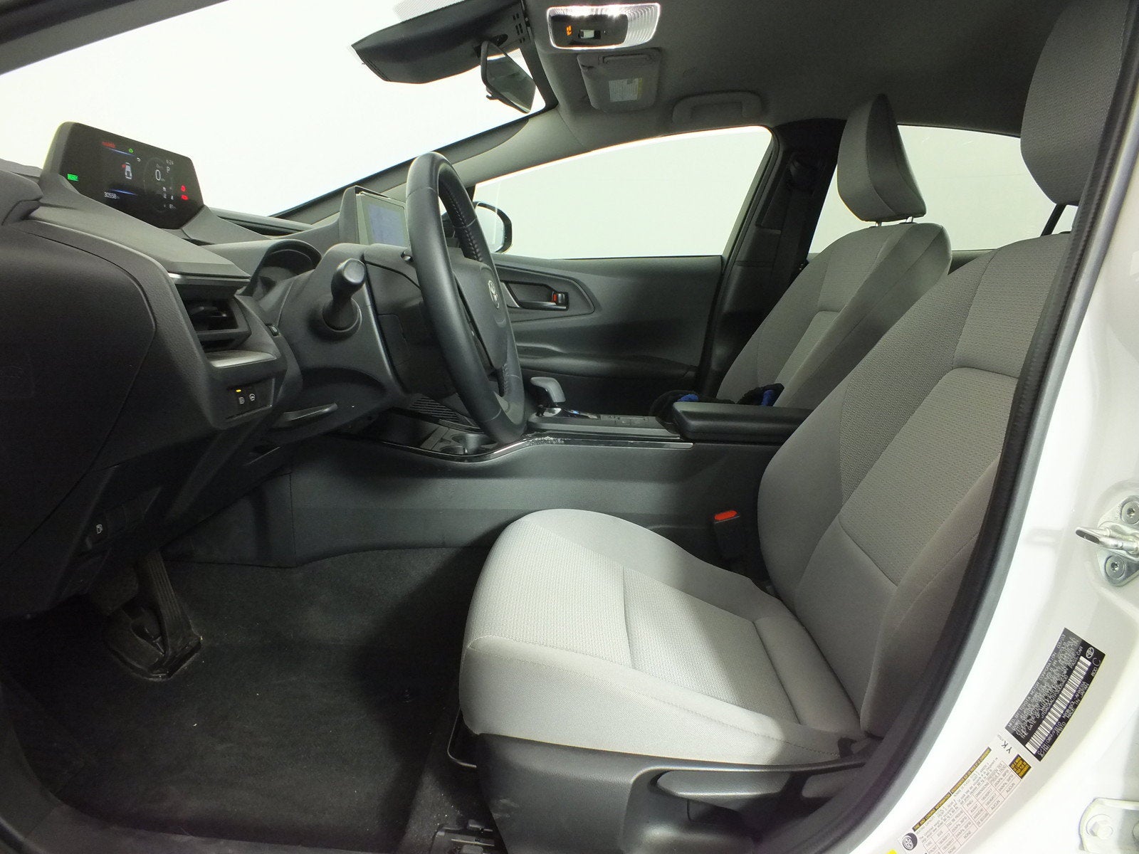 2023 Toyota Prius LE *CLEAN CARFAX*