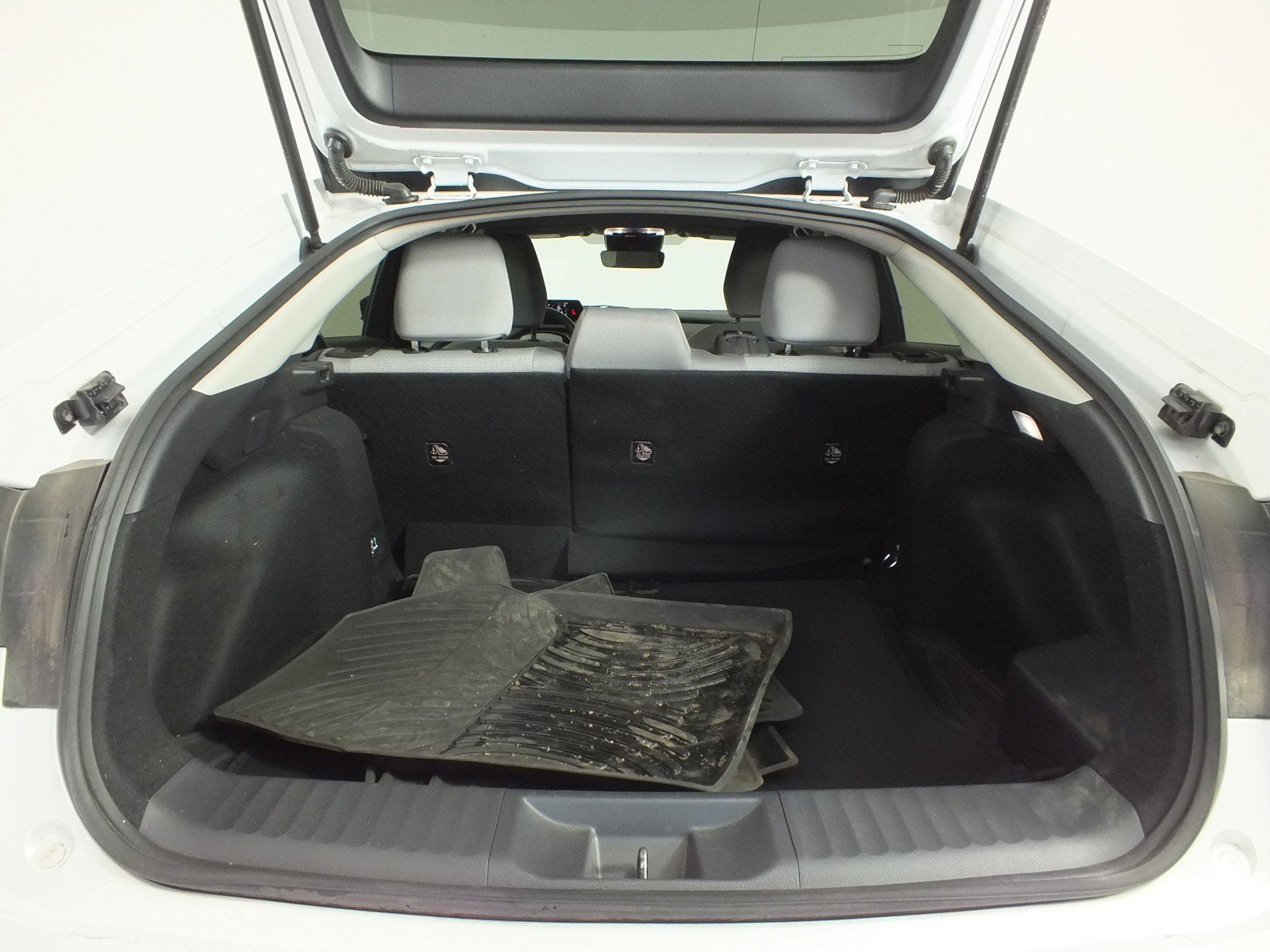 2023 Toyota Prius LE *CLEAN CARFAX*